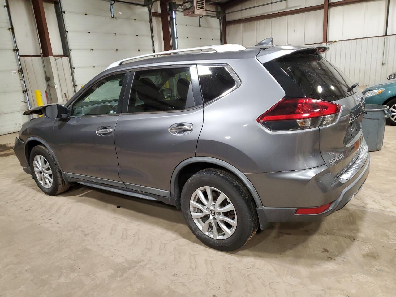 2018 NISSAN ROGUE S - Фото 2