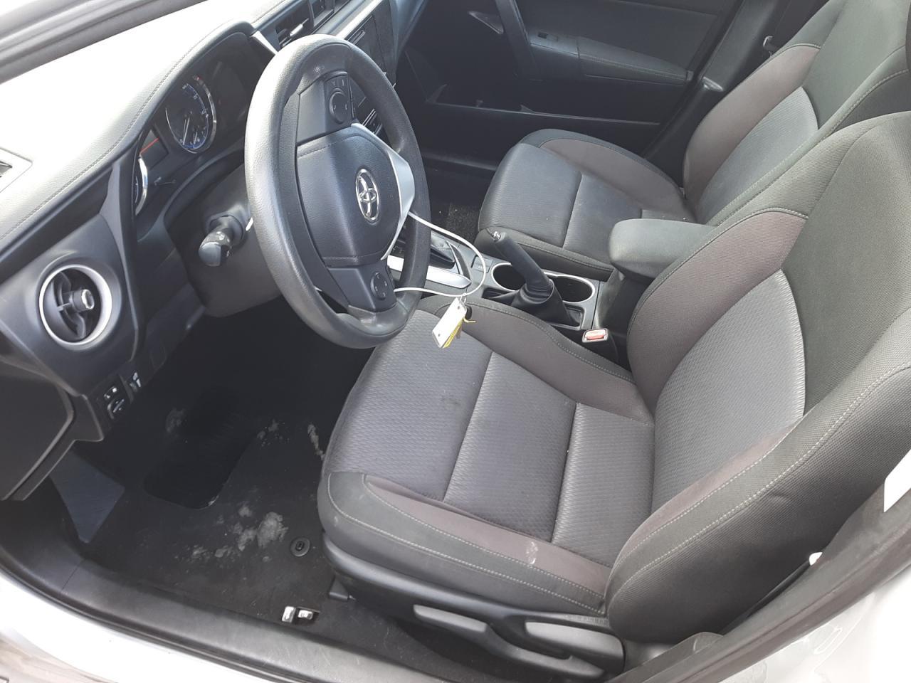 2019 TOYOTA COROLLA L - Image 7