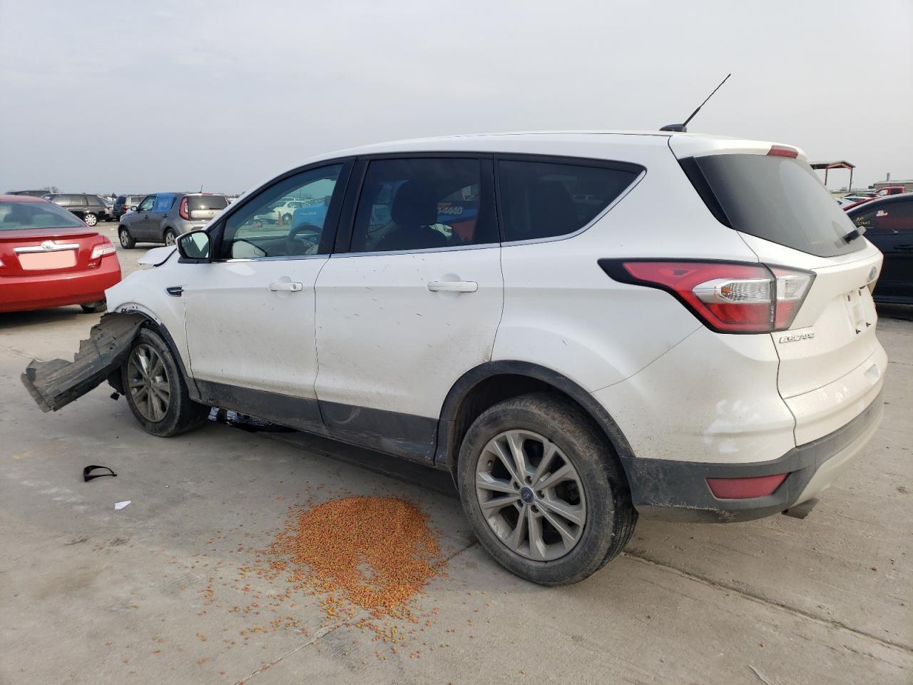 2017 FORD ESCAPE SE - Image 2