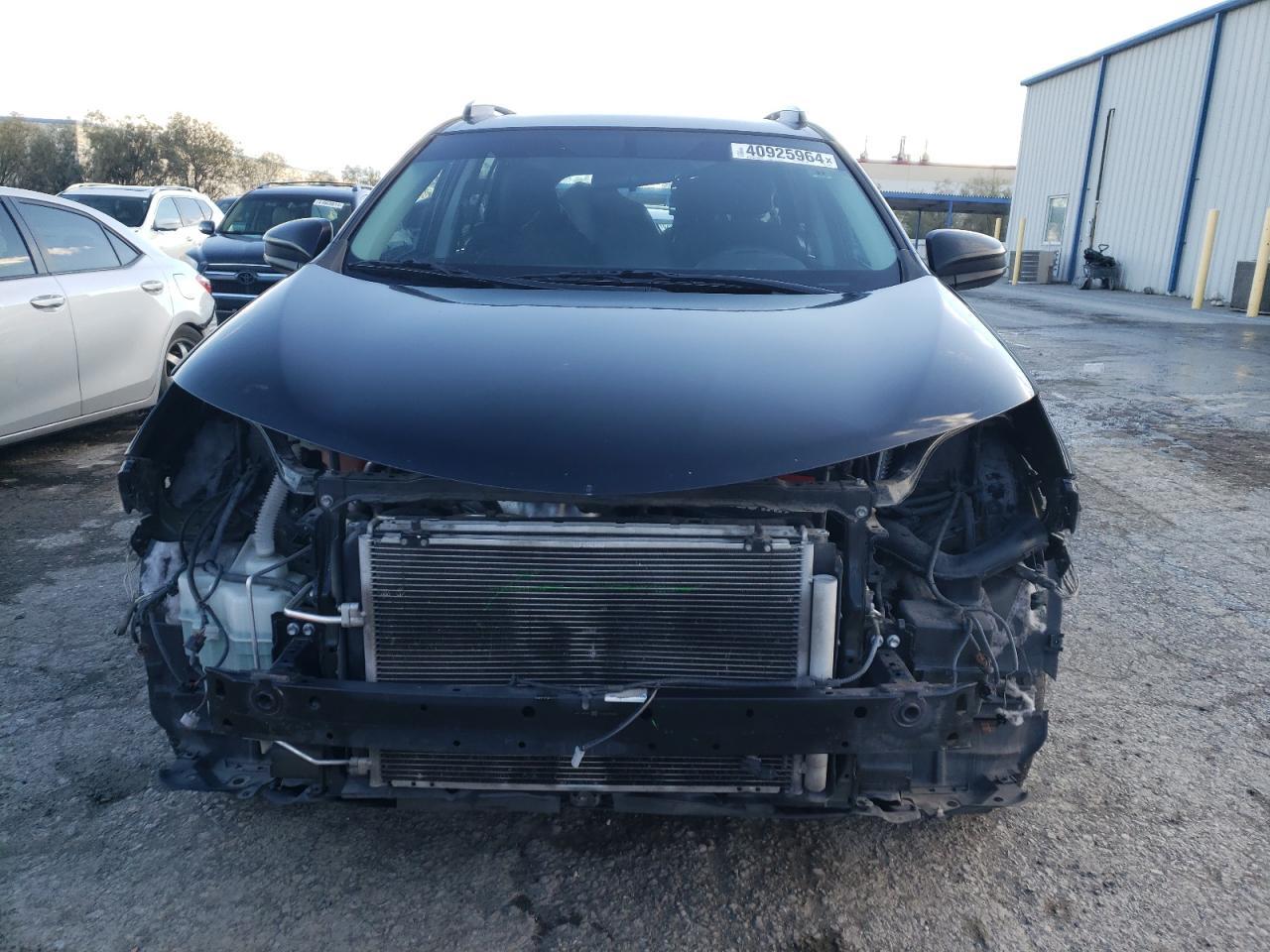 2014 TOYOTA RAV4 LE - Image 5