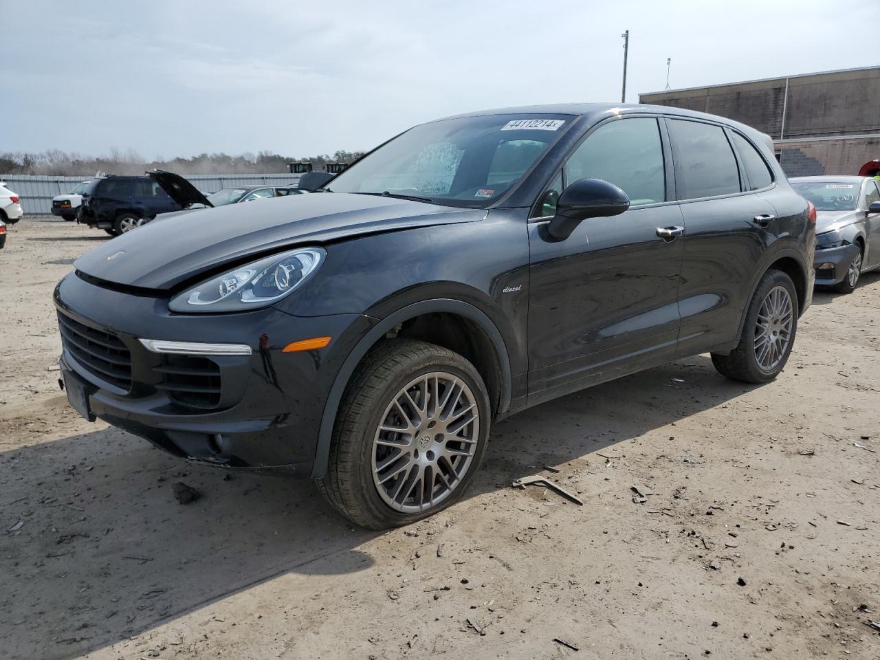 2016 PORSCHE CAYENNE car image