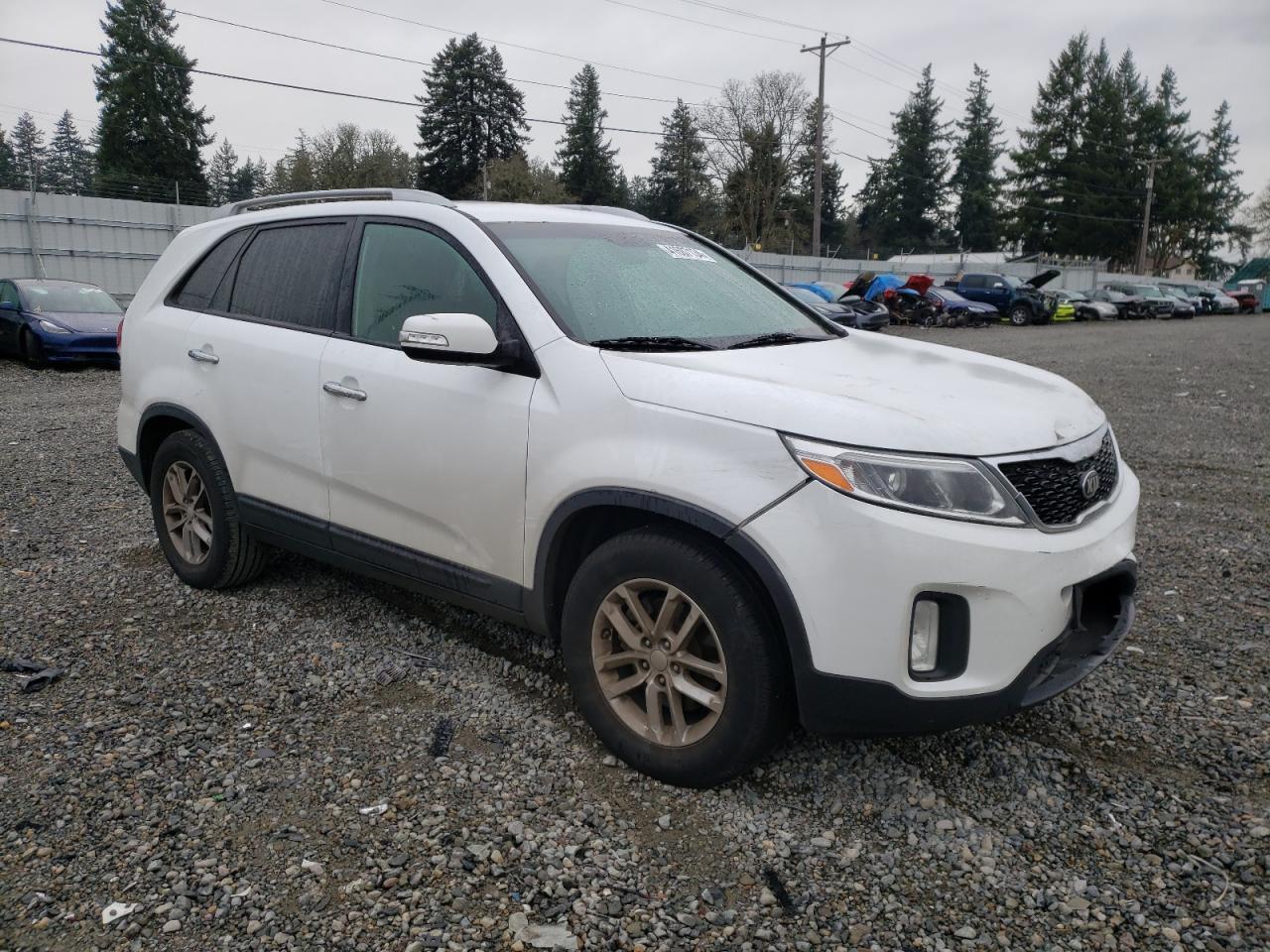 2015 KIA SORENTO LX - Image 4