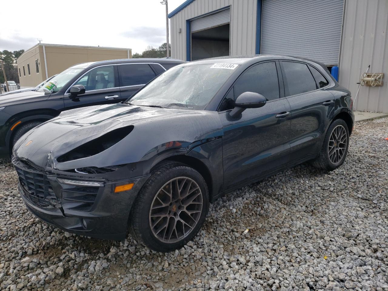 2018 PORSCHE MACAN car image