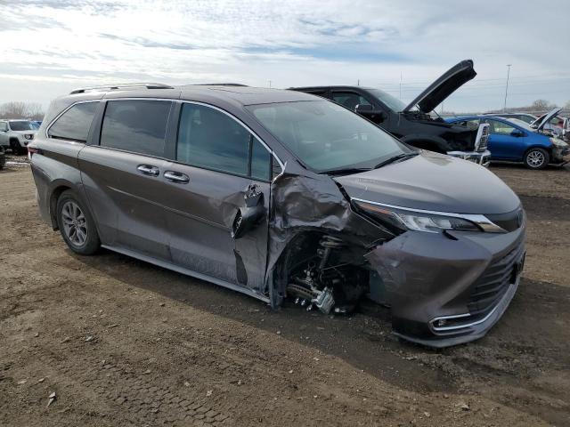 2023 Toyota Sienna Xle - Фото 4