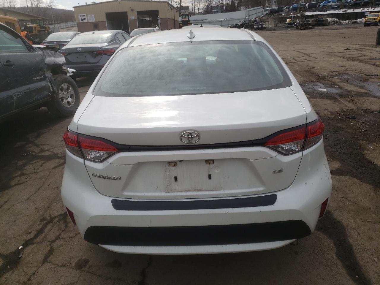 2020 TOYOTA COROLLA LE - Фото 6