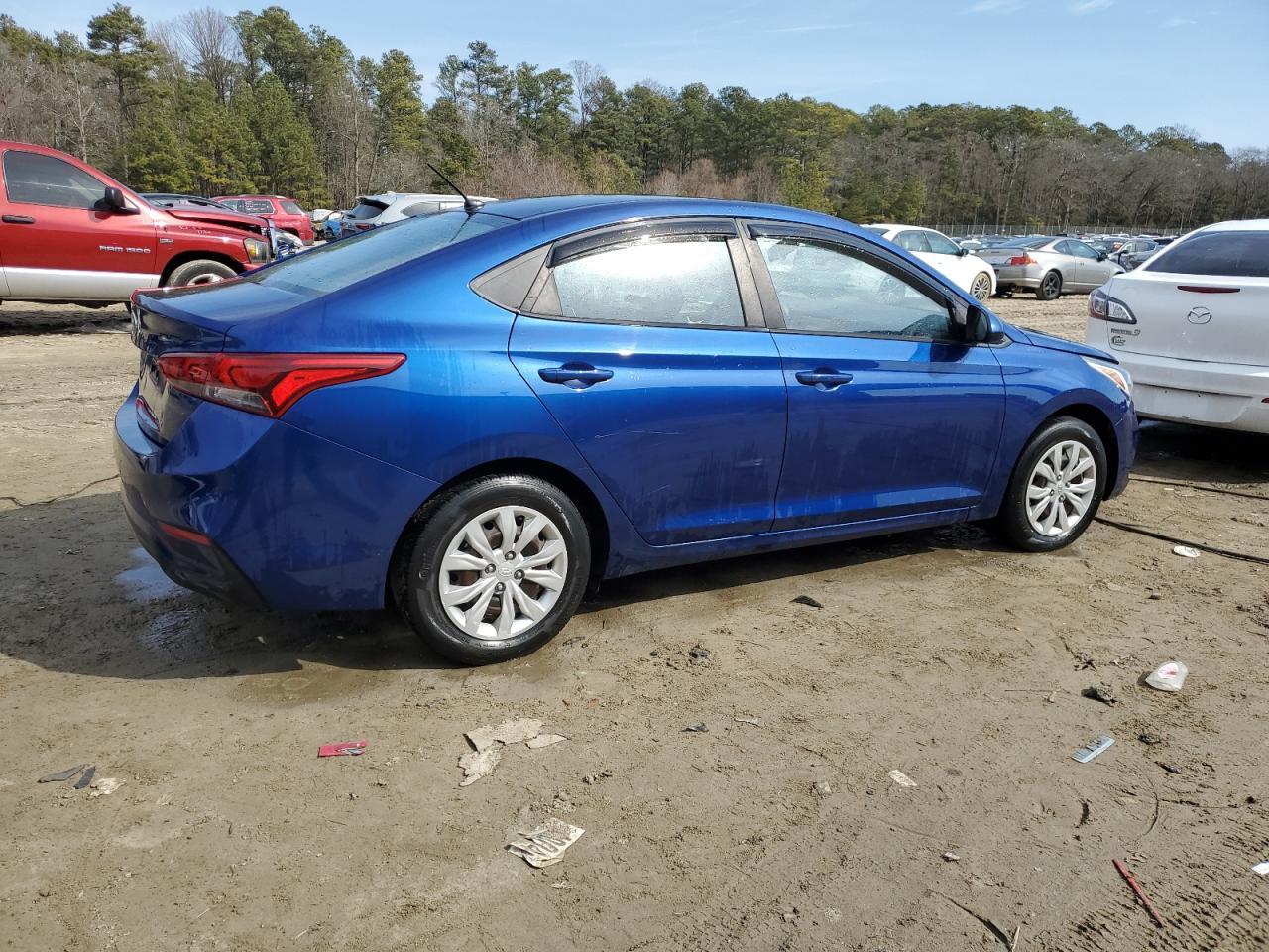 2019 HYUNDAI ACCENT SE - Image 3