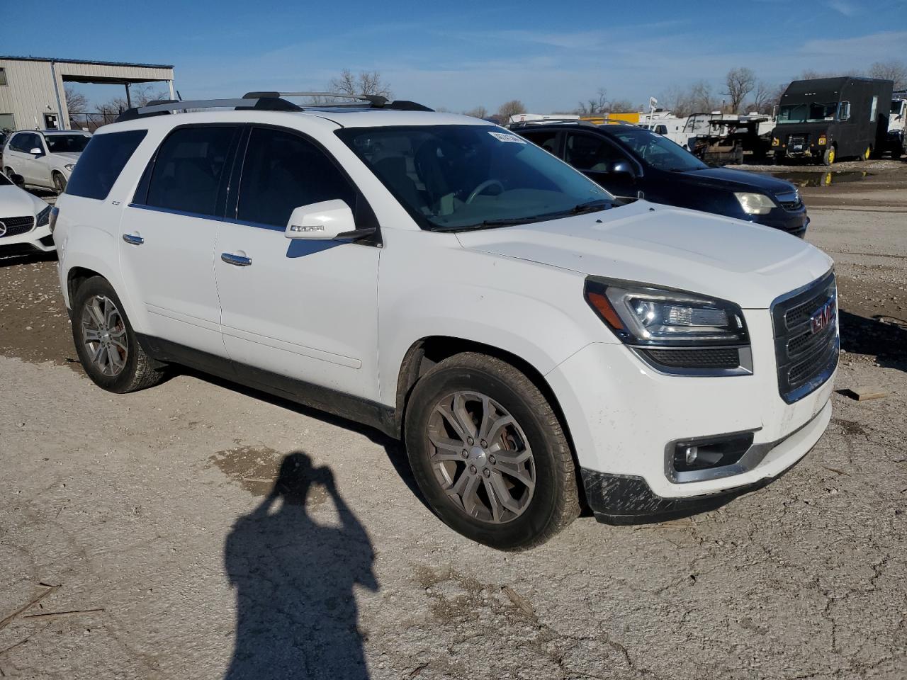 2016 GMC ACADIA SLT - Image 4