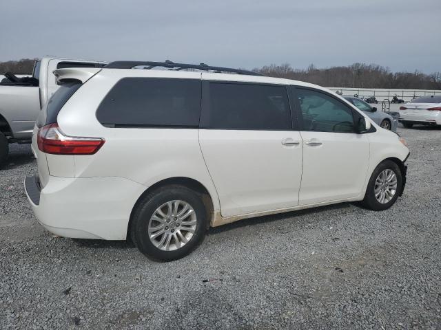 2015 Toyota Sienna Xle - Image 3