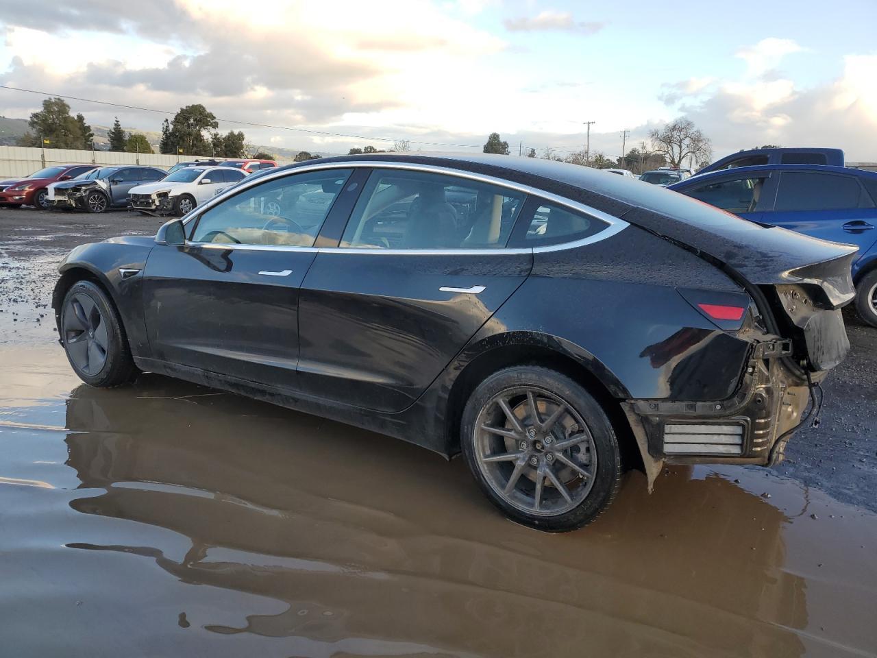 2019 TESLA MODEL 3 - Фото 2