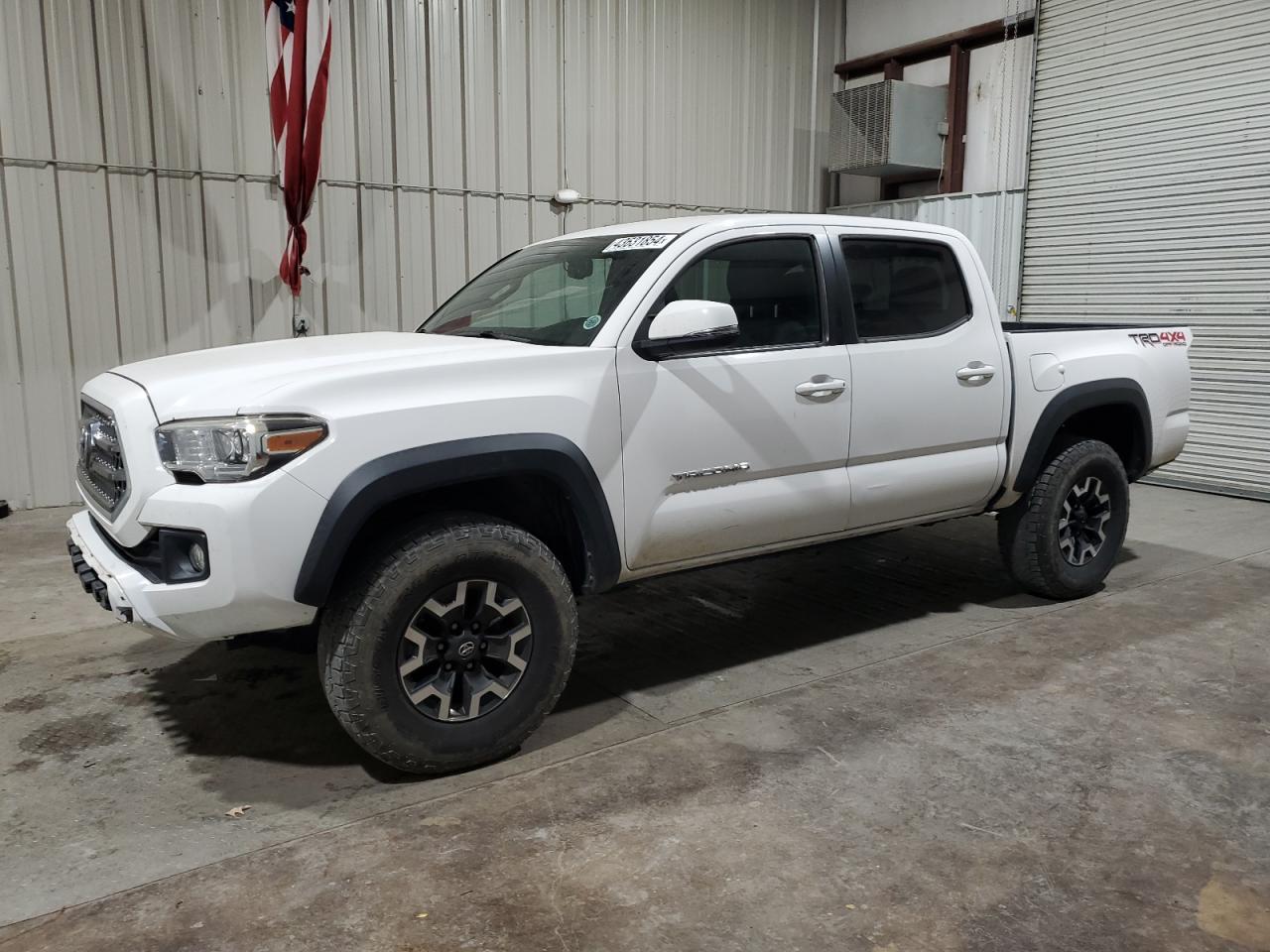 2017 TOYOTA TACOMA DOU