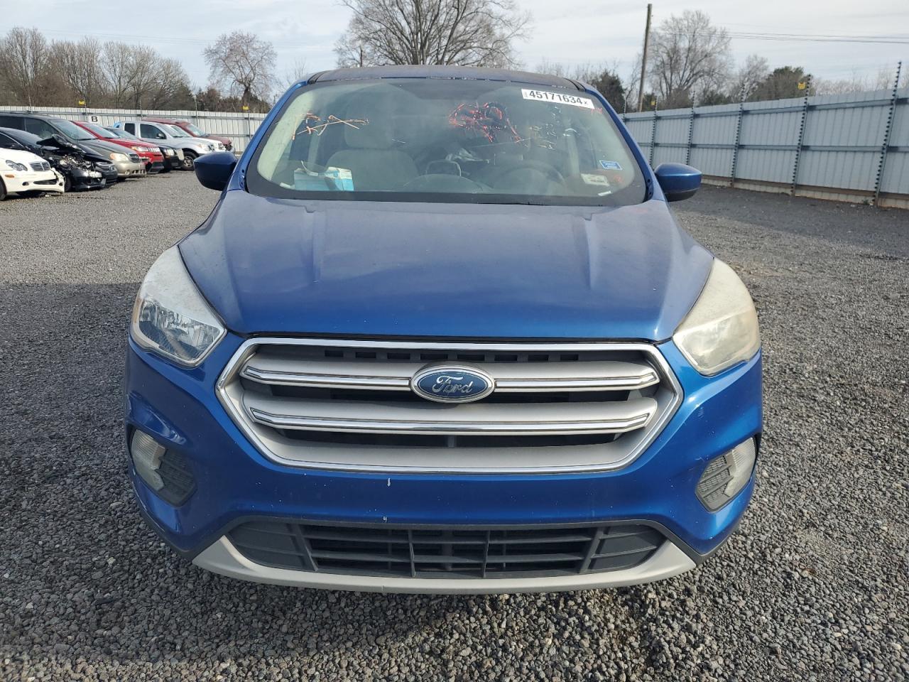 2017 FORD ESCAPE SE - Image 5