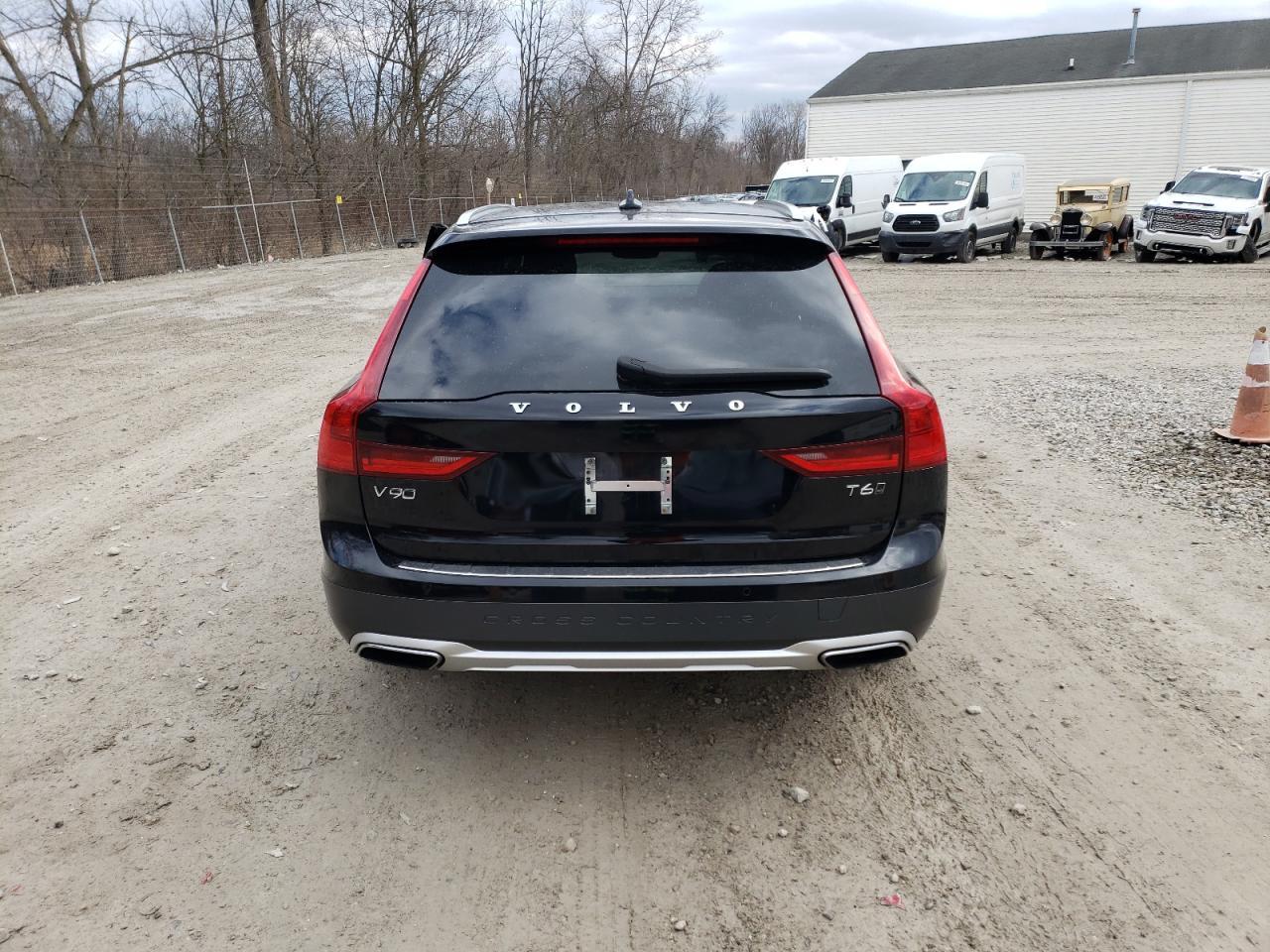 2020 VOLVO V90 CROSS - Фото 6