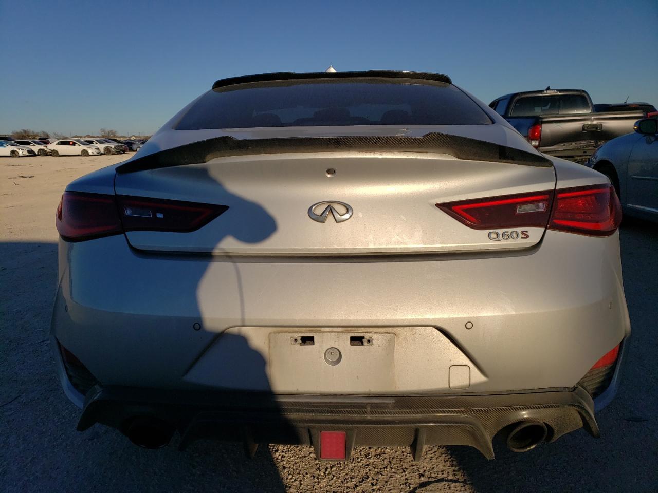 2017 INFINITI Q60 RED SP - Image 6