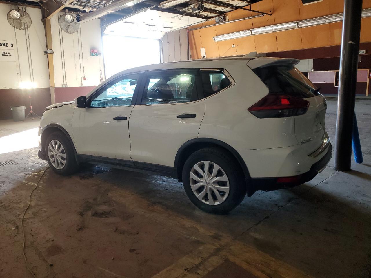 2018 NISSAN ROGUE S - Фото 2