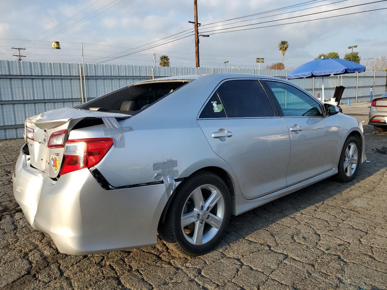 2014 TOYOTA CAMRY L - Image 3