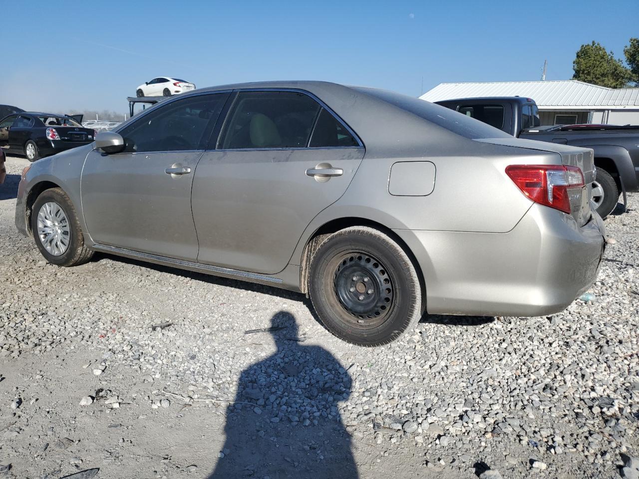 2014 TOYOTA CAMRY L - Image 2