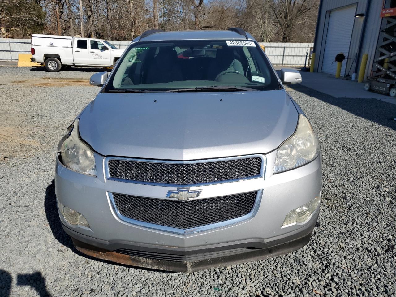 2012 CHEVROLET TRAVERSE L - Image 5