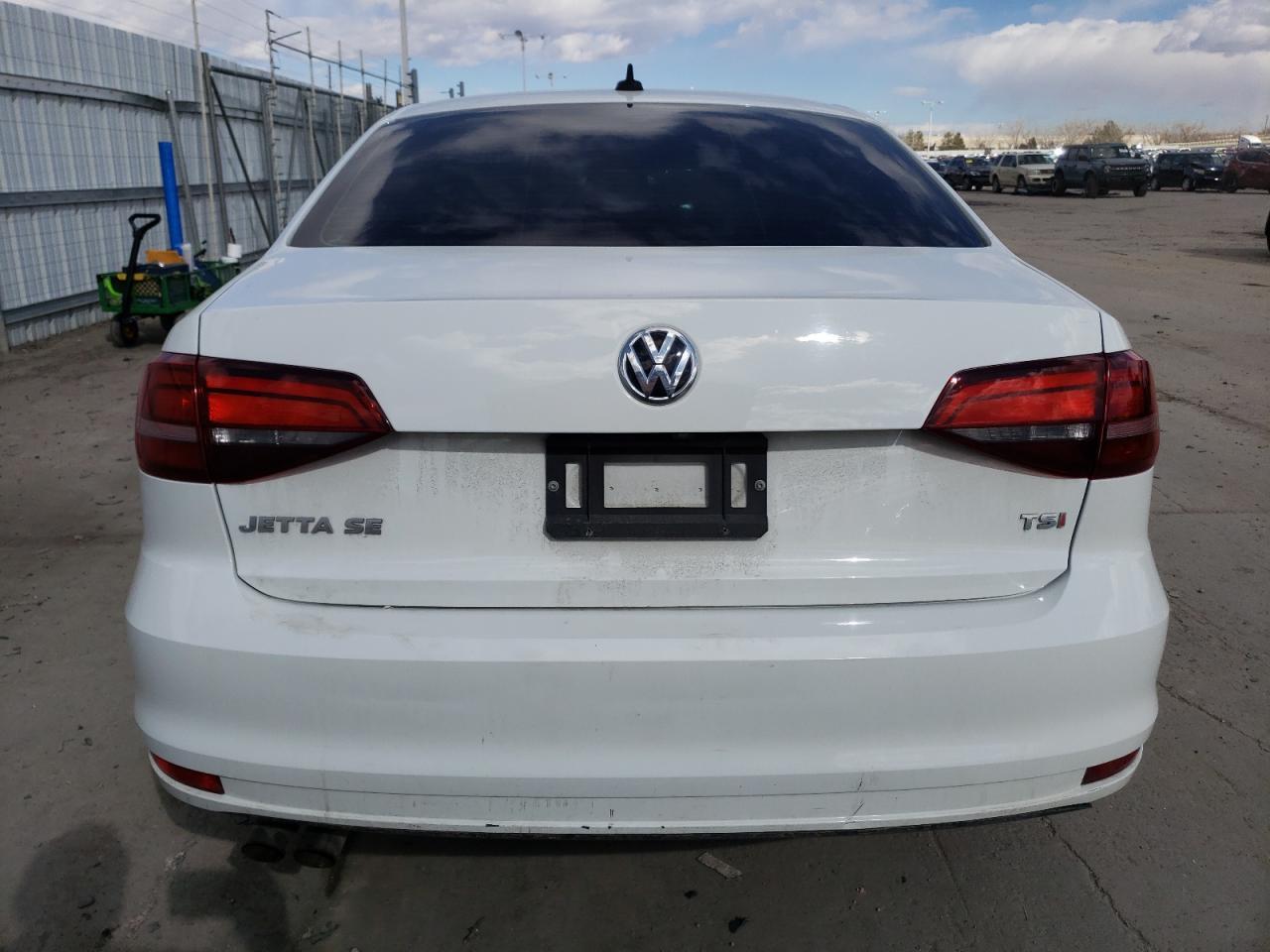 2017 VOLKSWAGEN JETTA SE - Фото 6
