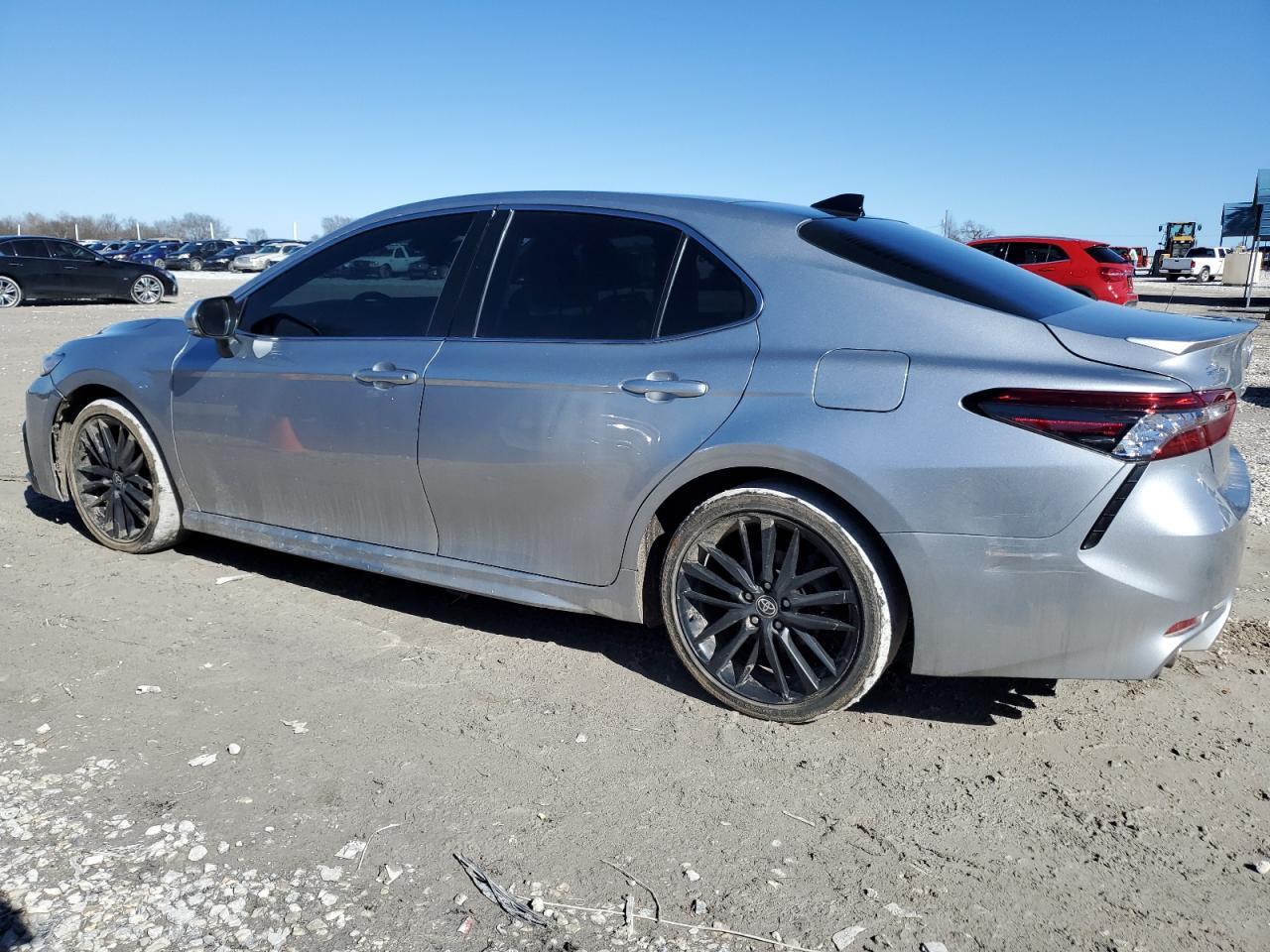 2022 TOYOTA CAMRY XSE - Фото 2