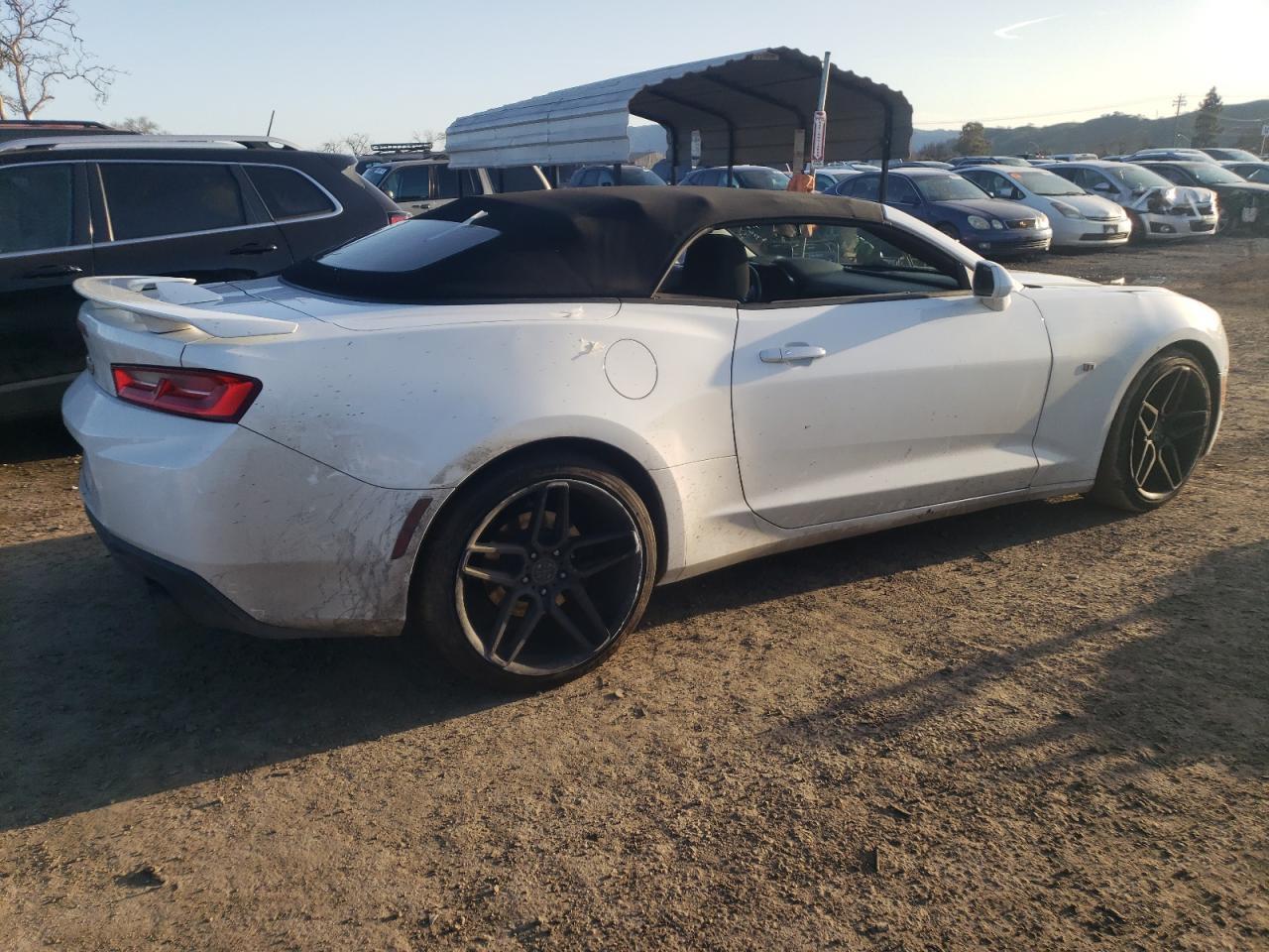 2018 CHEVROLET CAMARO LT - Image 3