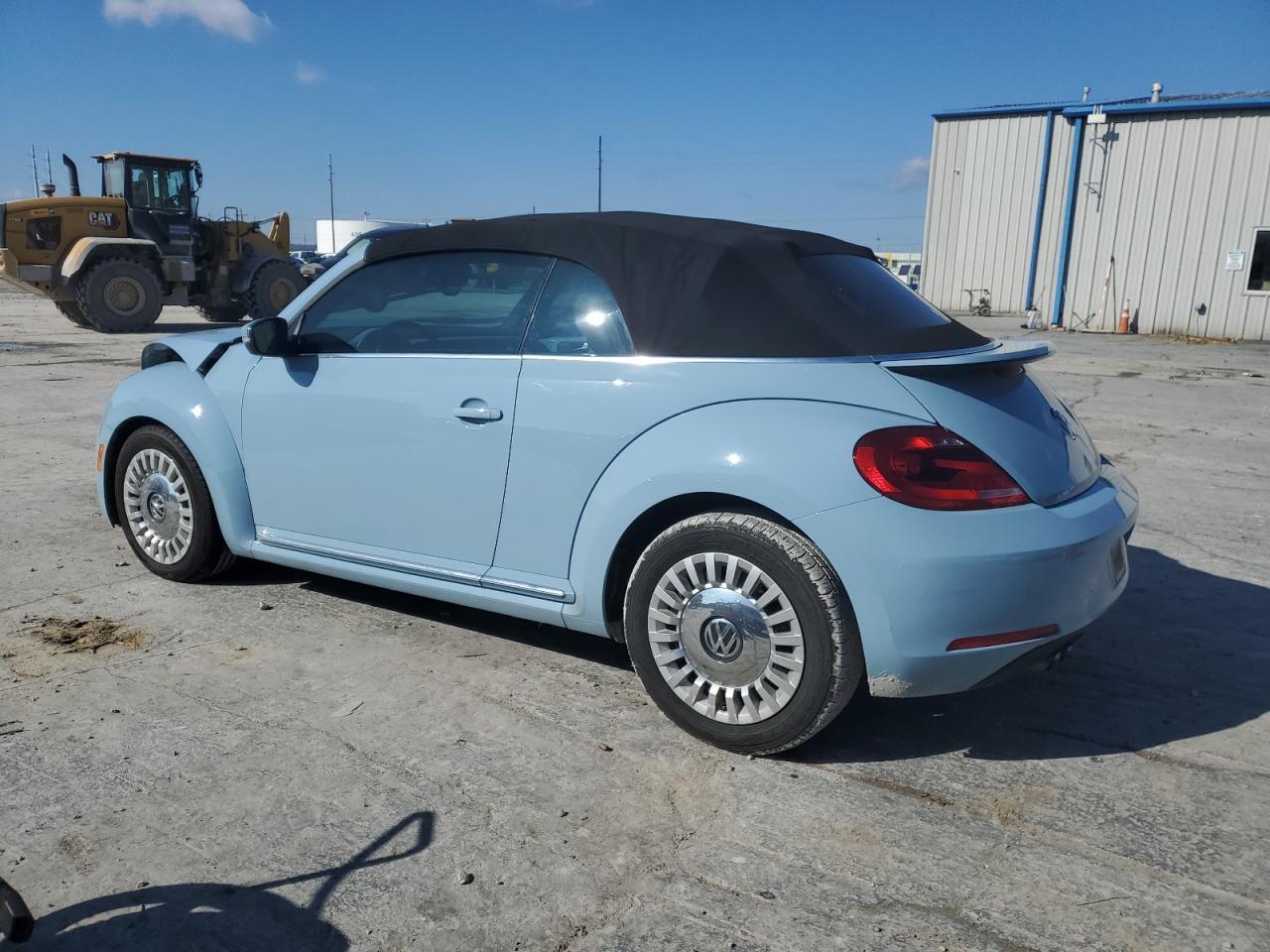 2015 VOLKSWAGEN BEETLE 1.8 - Фото 2