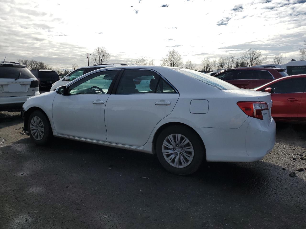 2014 TOYOTA CAMRY L - Image 2