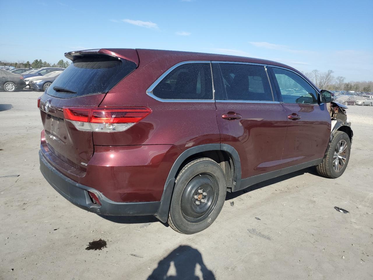 2019 TOYOTA HIGHLANDER - Фото 3