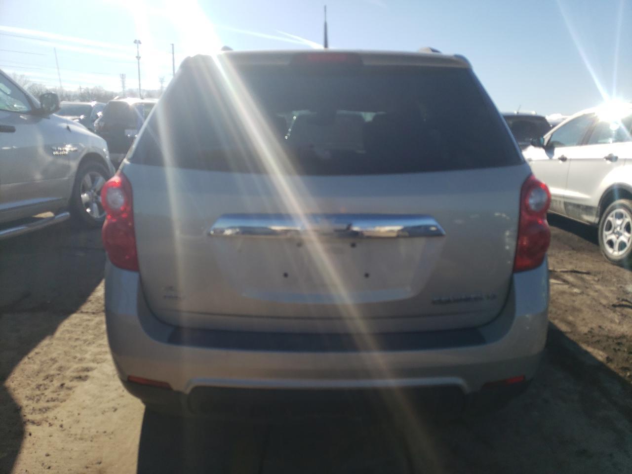 2011 CHEVROLET EQUINOX LT - Фото 6