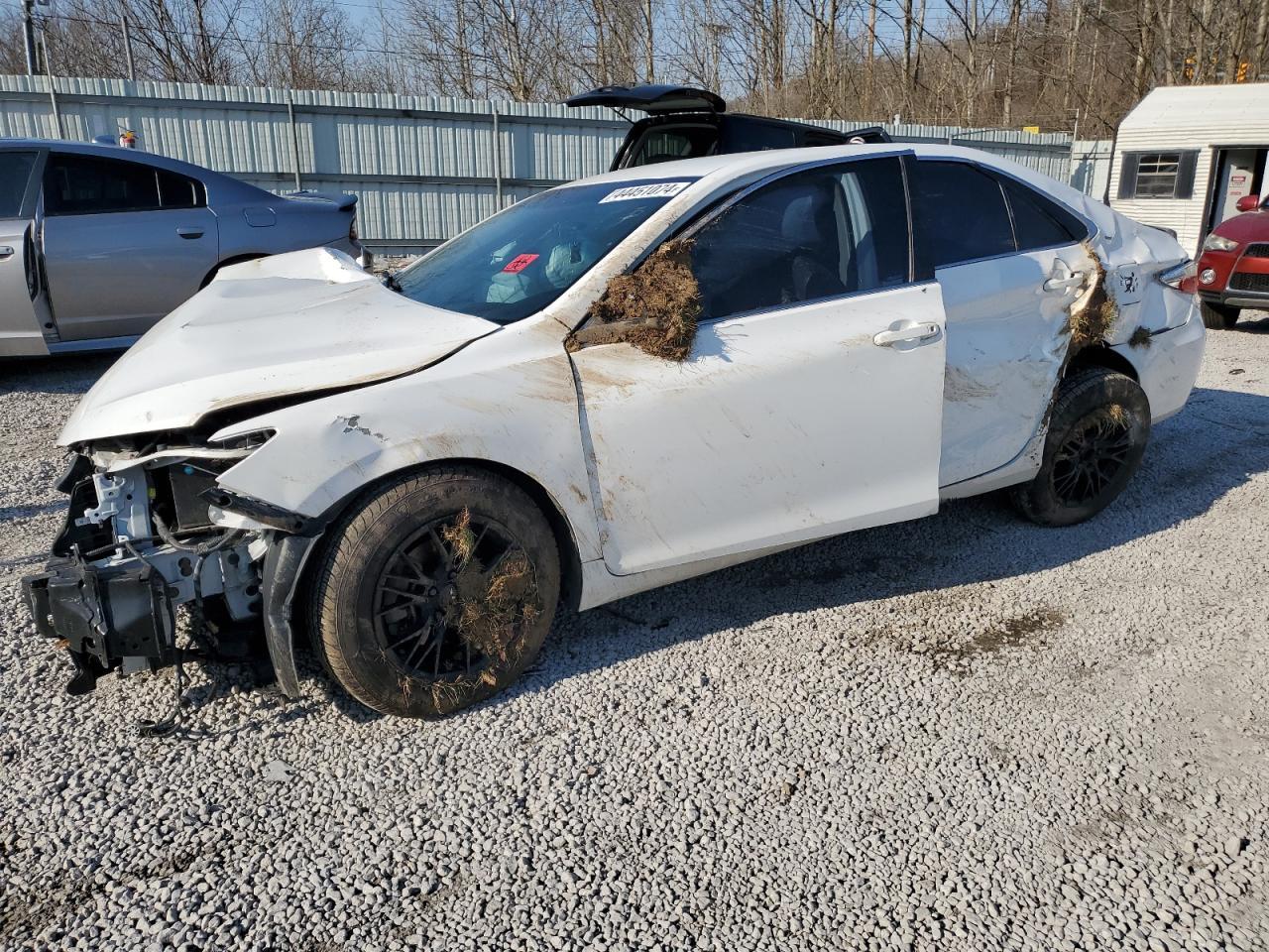 2016 TOYOTA CAMRY LE