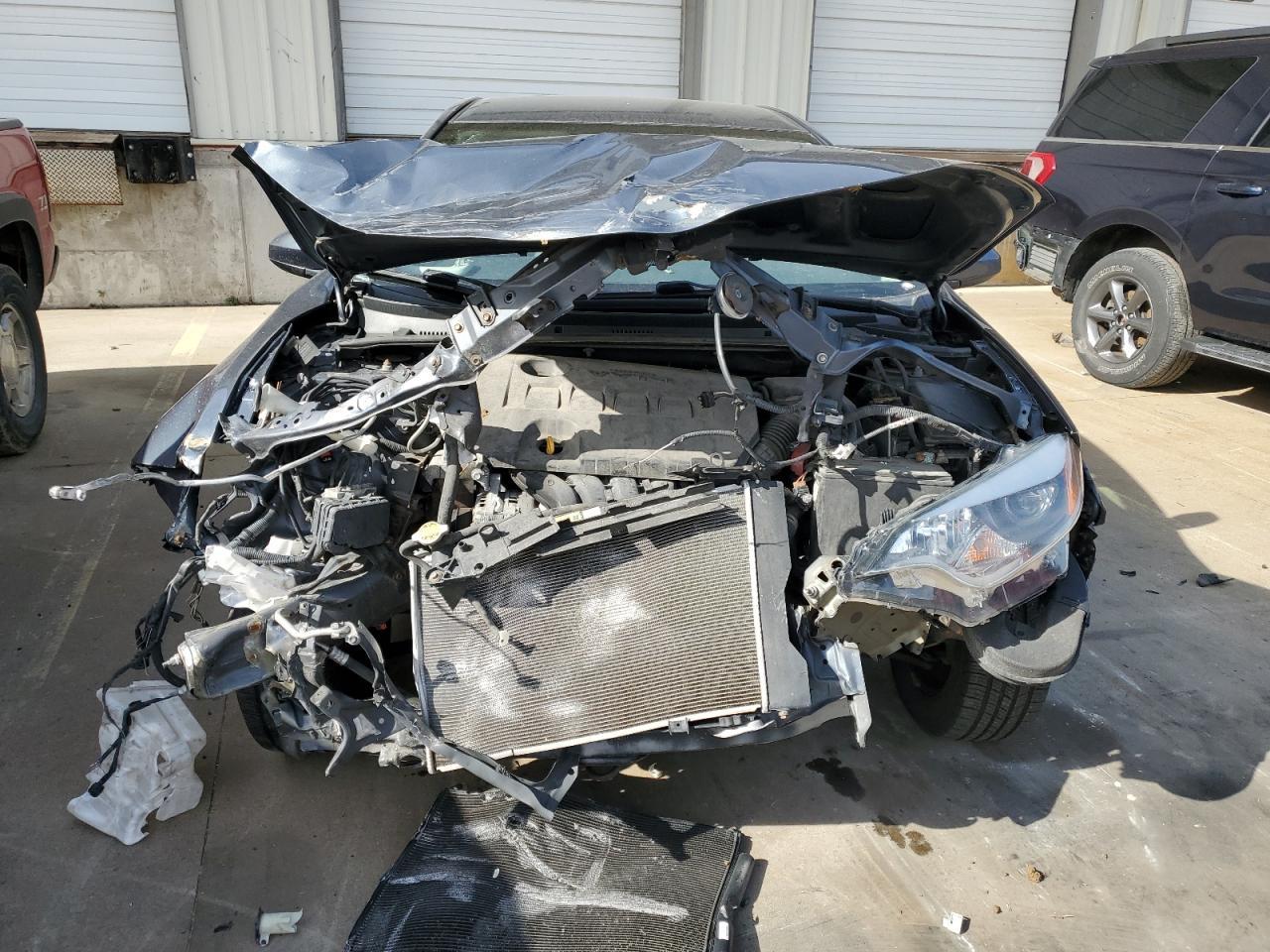 2015 TOYOTA COROLLA L - Фото 5