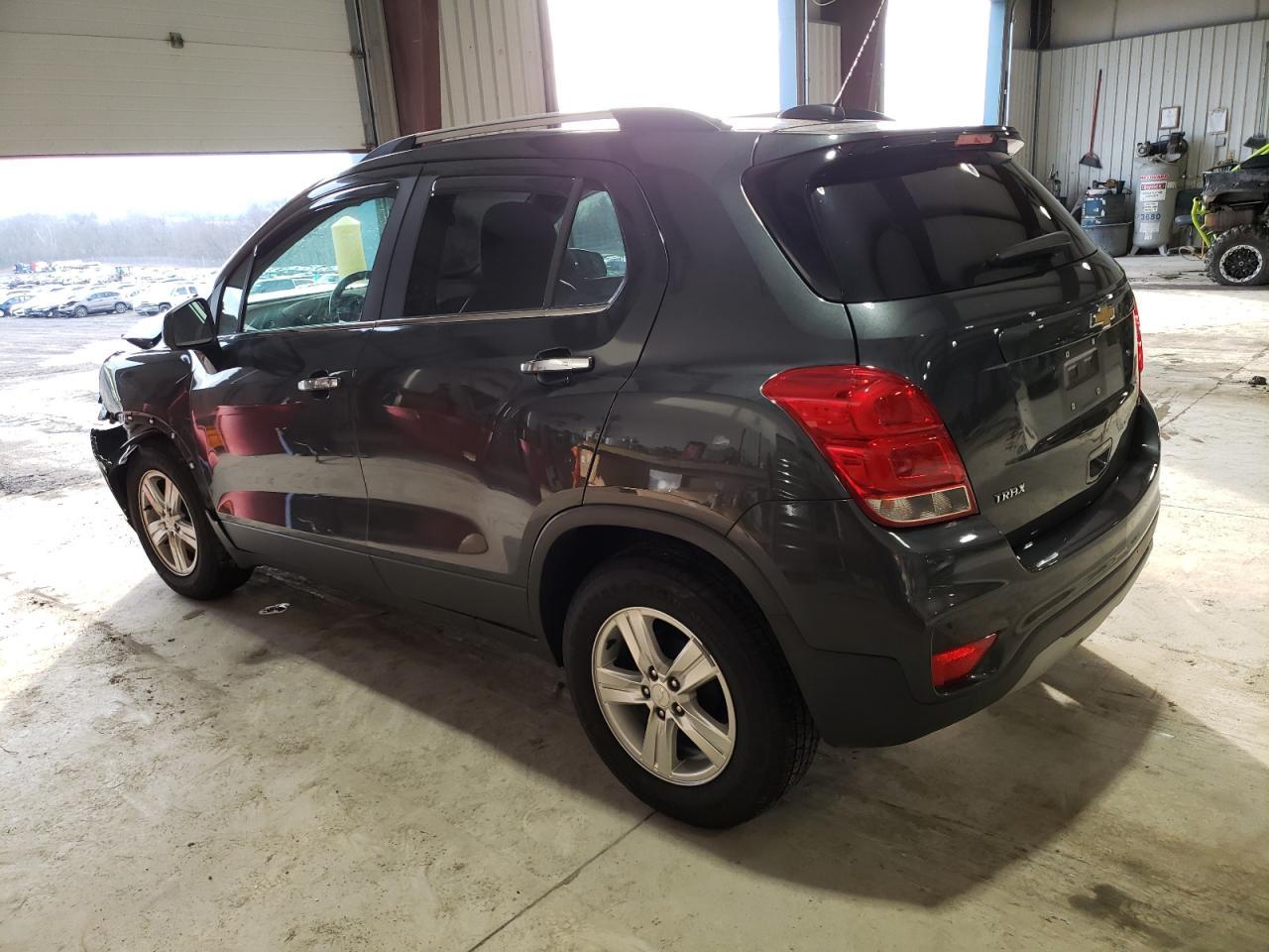 2018 CHEVROLET TRAX 1LT - Фото 2