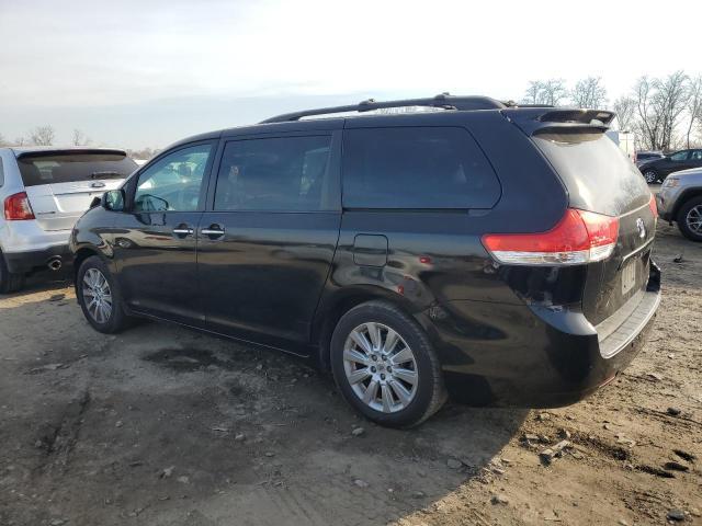 2013 Toyota Sienna Xle - Фото 2