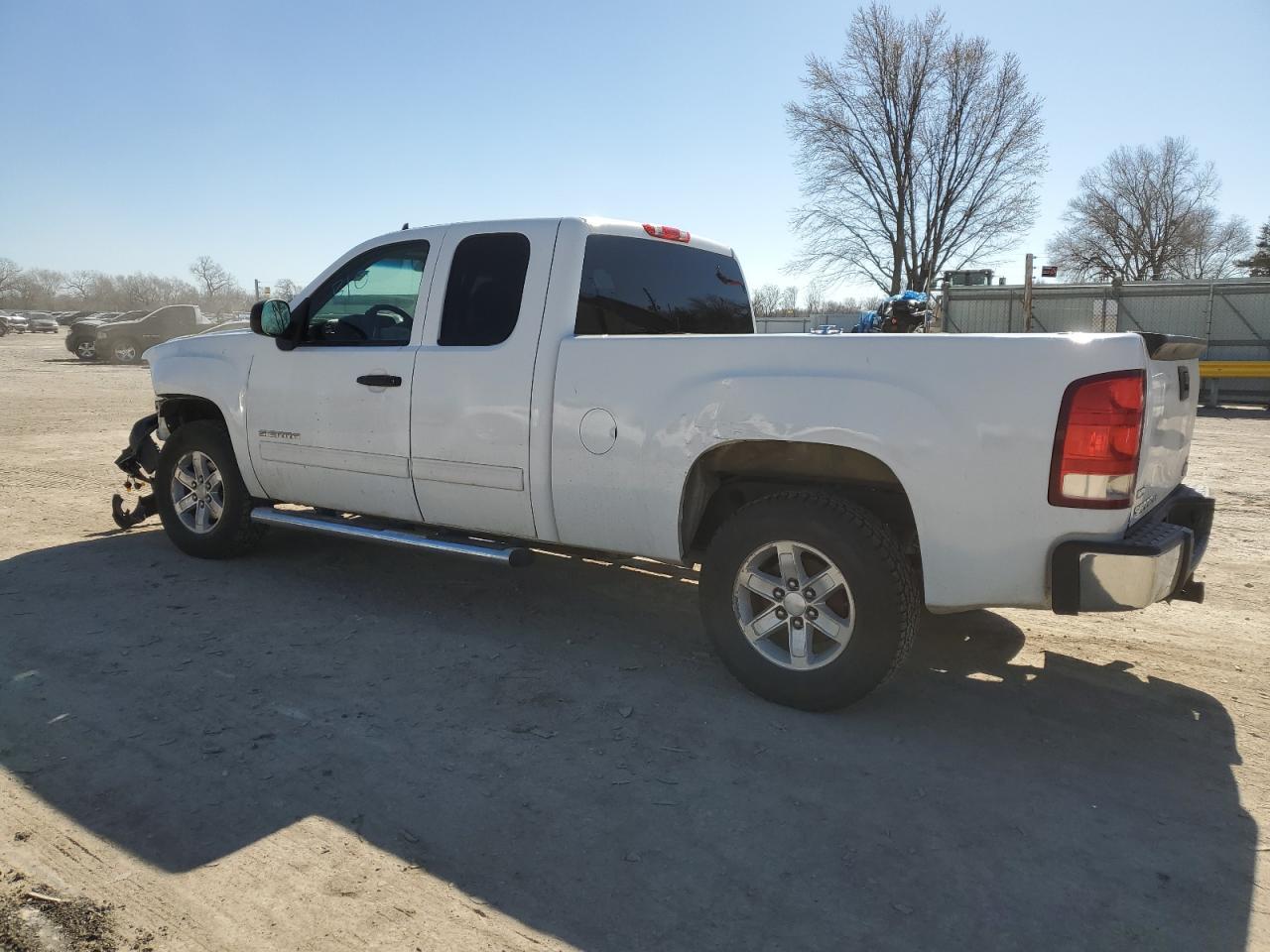 2011 GMC SIERRA K15 - Image 2