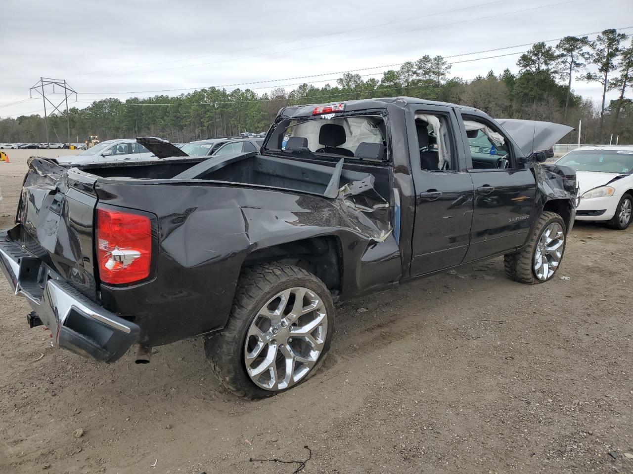 2019 CHEVROLET SILVERADO - Фото 3