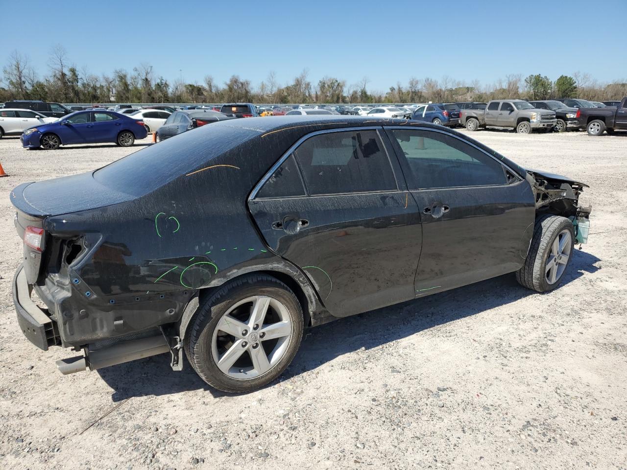2014 TOYOTA CAMRY L - Image 3