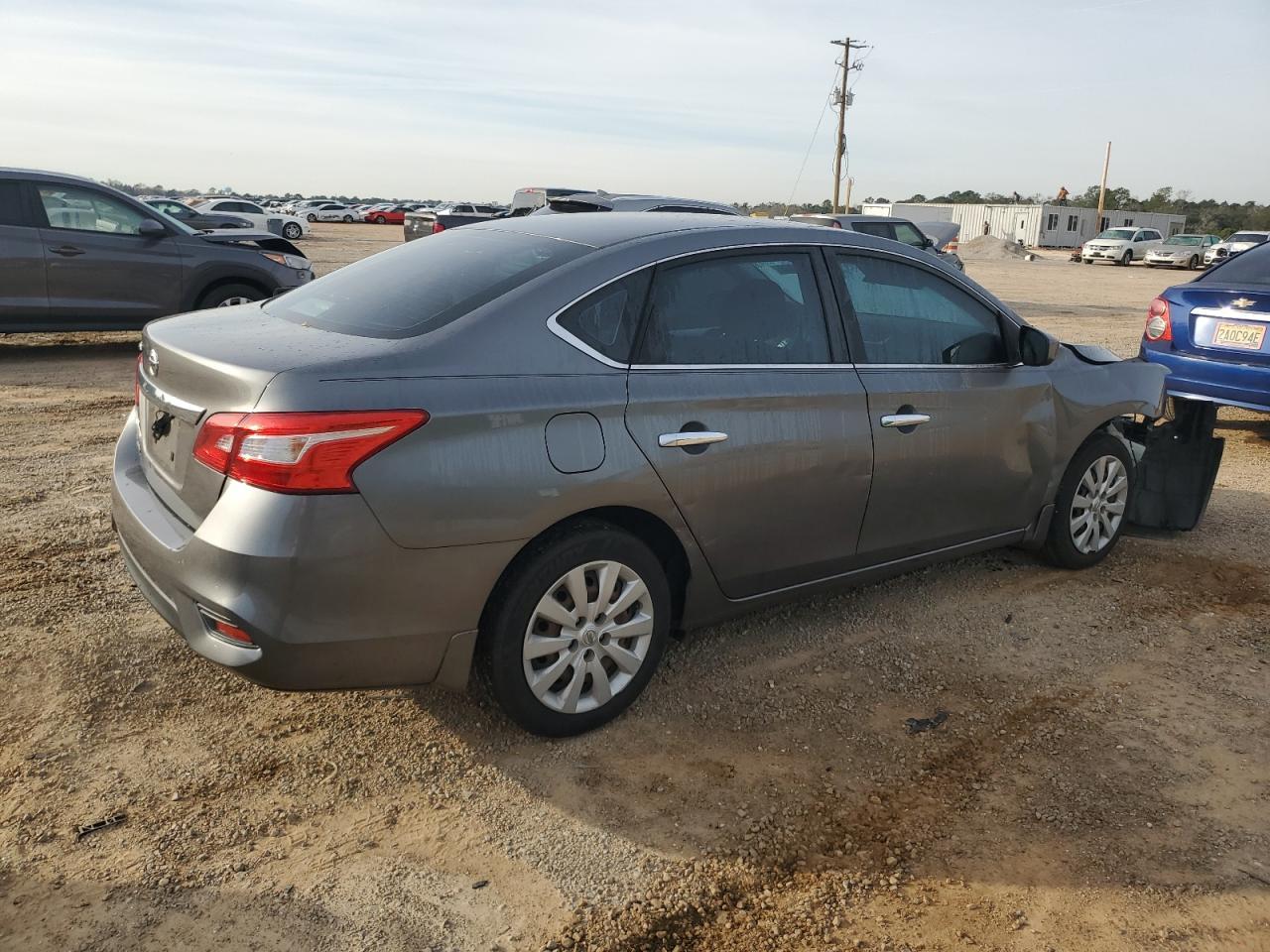 2017 NISSAN SENTRA S - Фото 3
