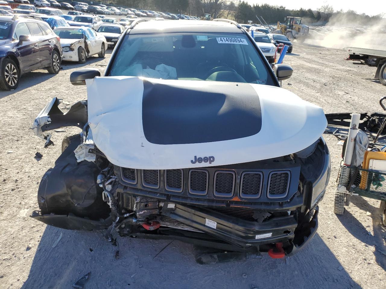 2019 JEEP COMPASS TR - Image 5