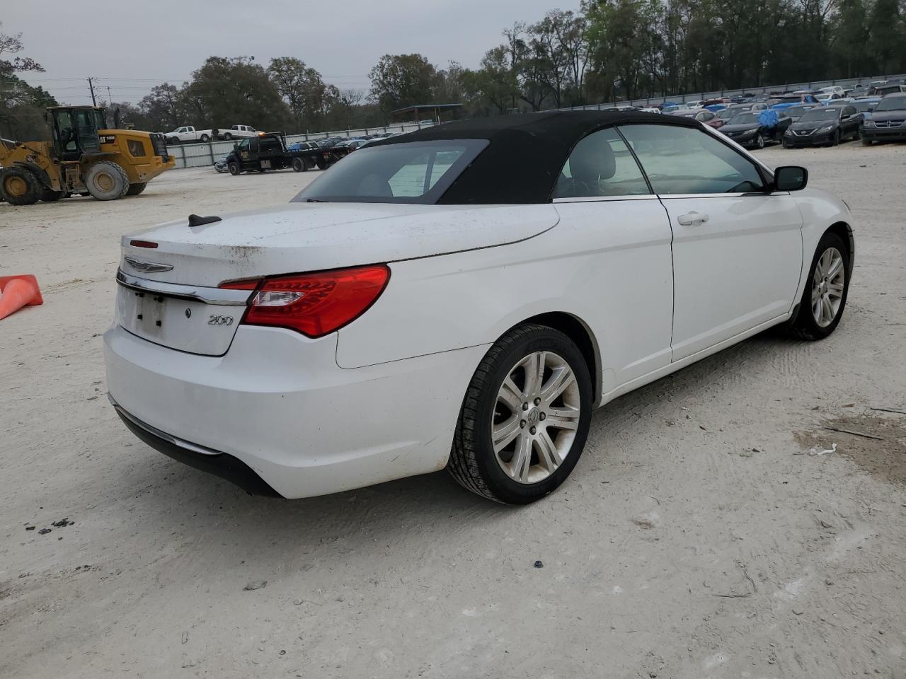 2012 CHRYSLER 200 TOURIN - Image 3