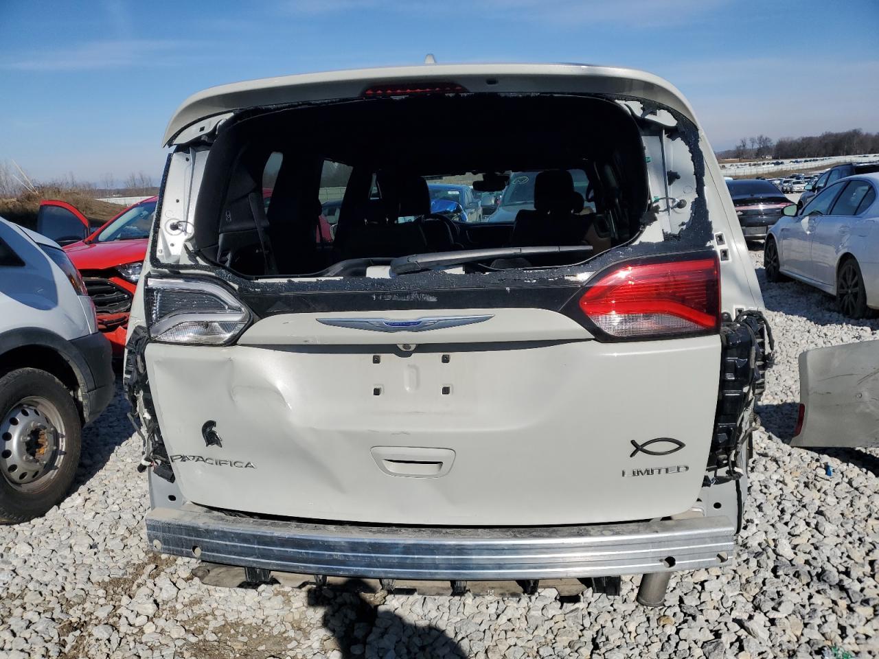 2020 CHRYSLER PACIFICA L - Image 6