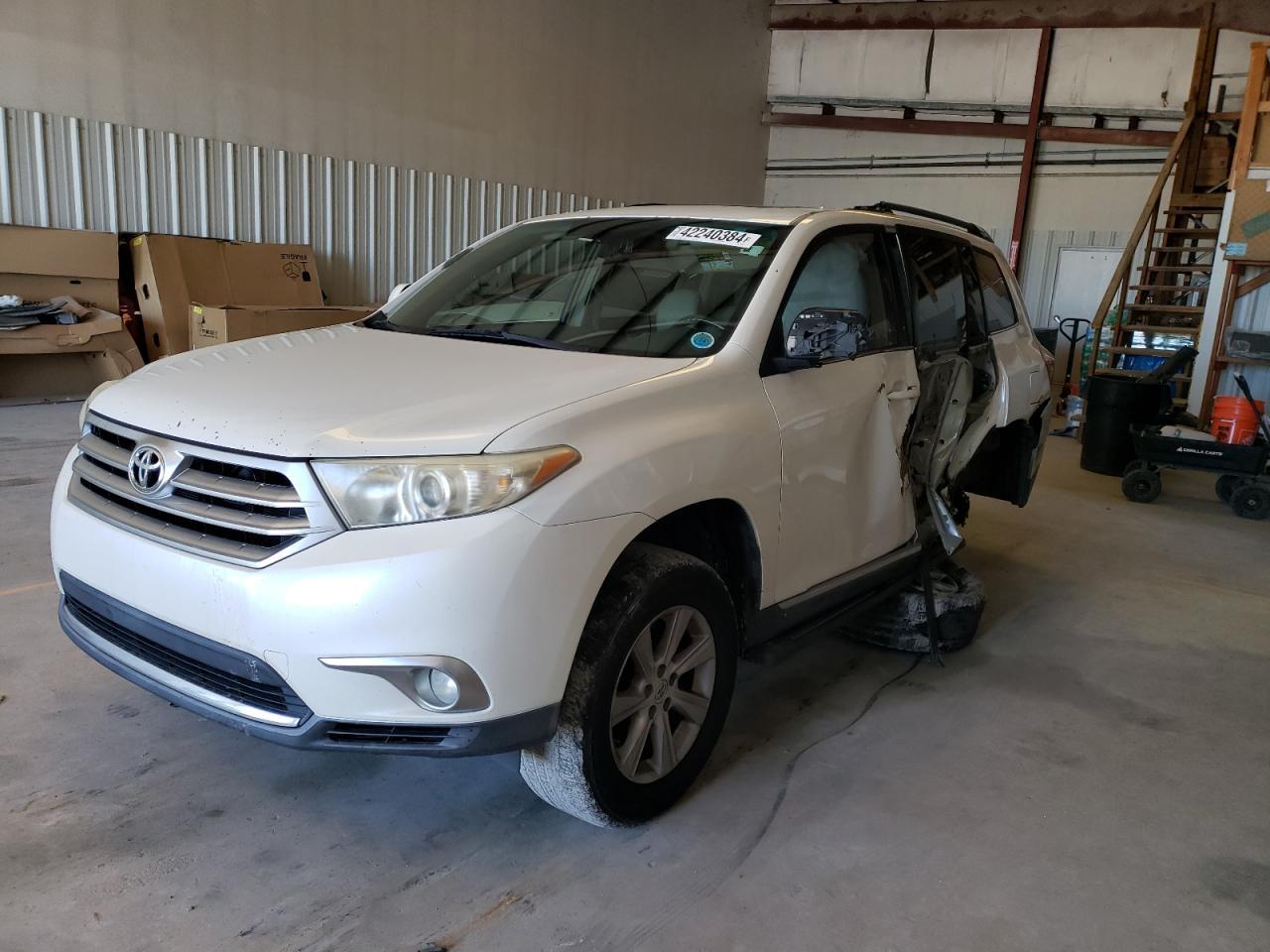 2011 TOYOTA HIGHLANDER car image