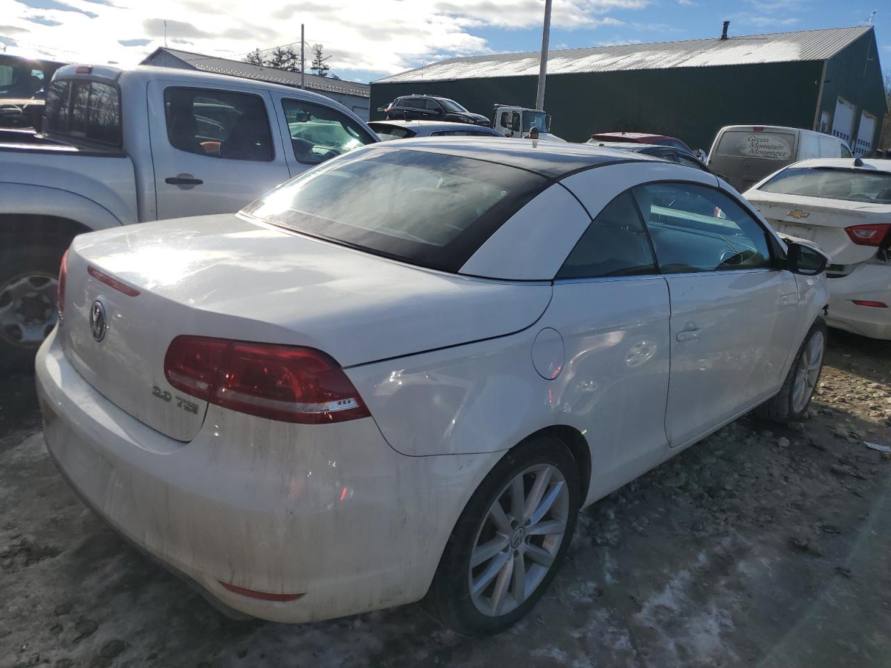 2013 VOLKSWAGEN EOS KOMFOR - Image 3