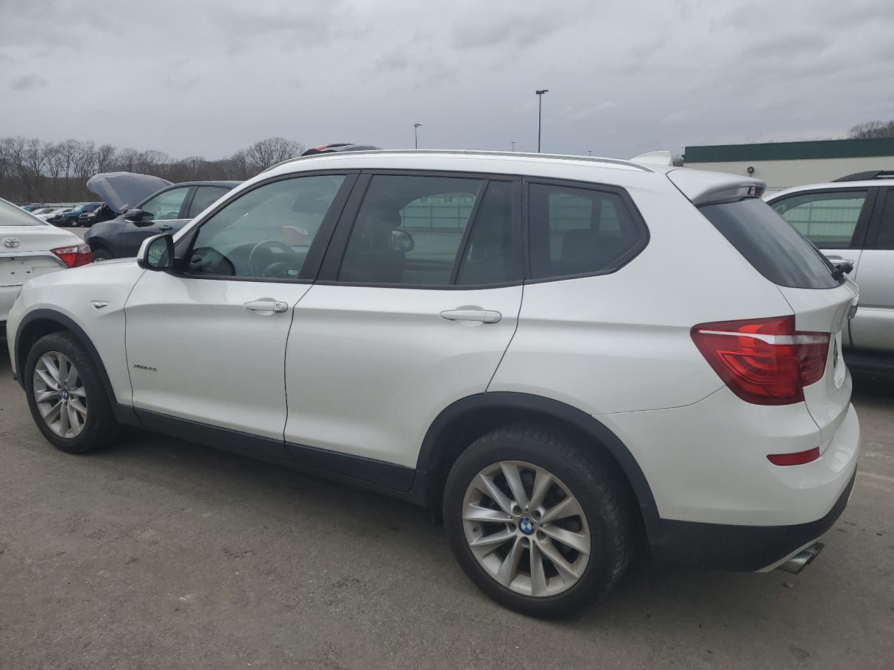 2016 BMW X3 XDRIVE2 - Фото 2