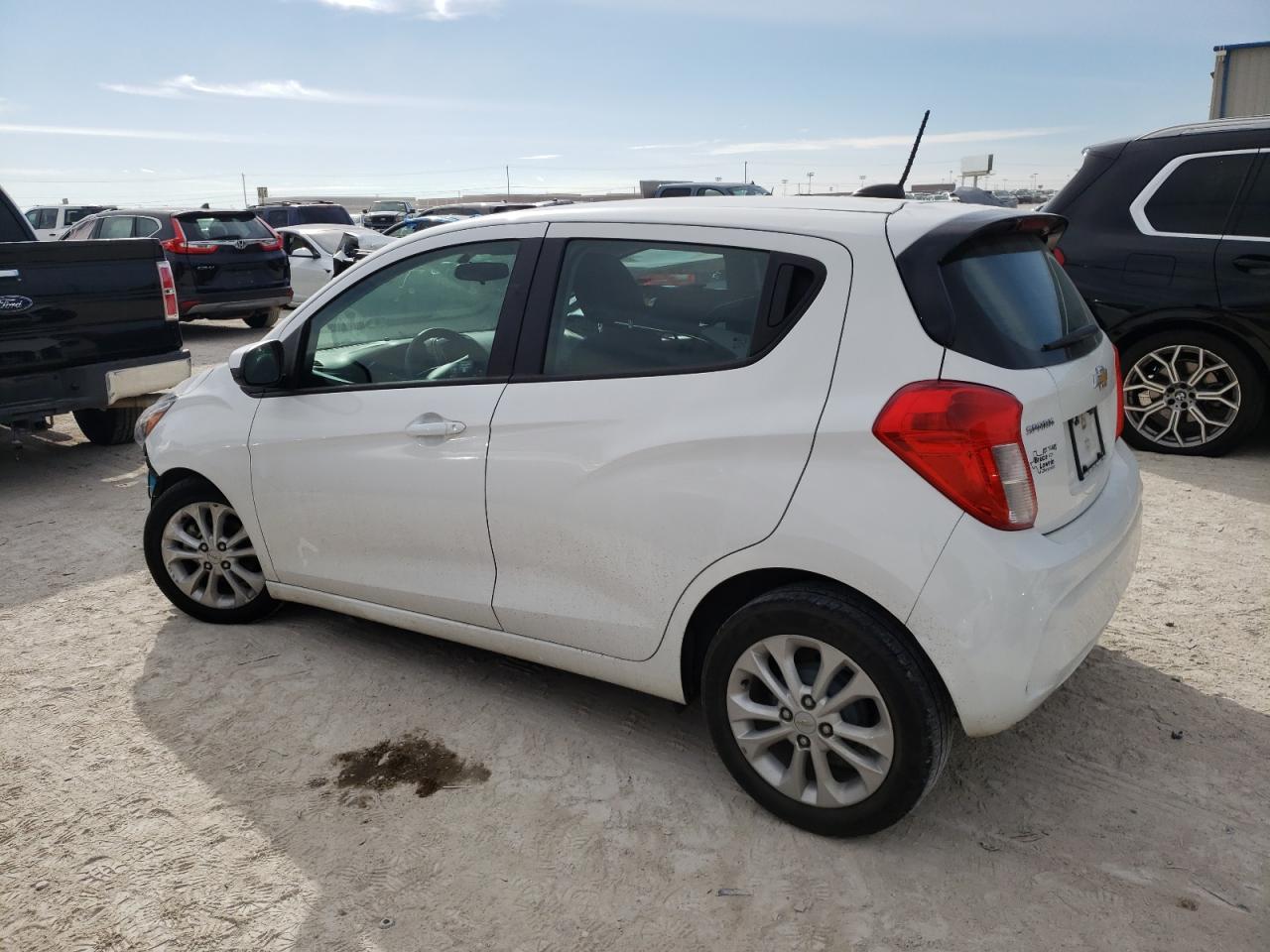 2021 CHEVROLET SPARK 1LT - Фото 2