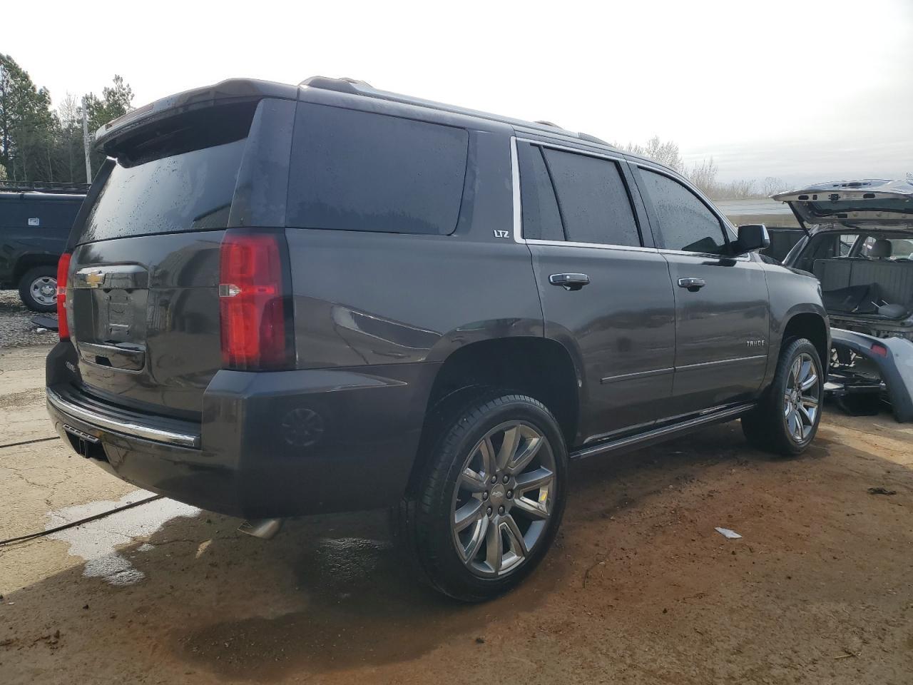 2015 CHEVROLET TAHOE K150 - Фото 3