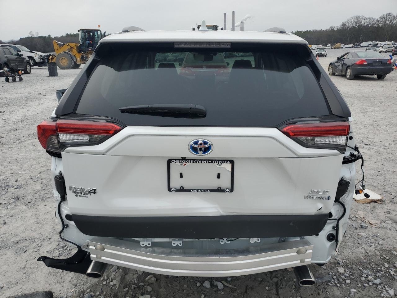 2024 TOYOTA RAV4 XLE P - Image 6