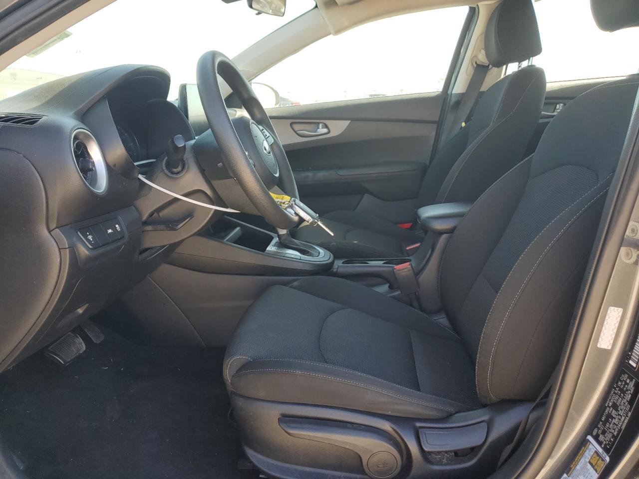 2021 KIA FORTE FE - Image 7
