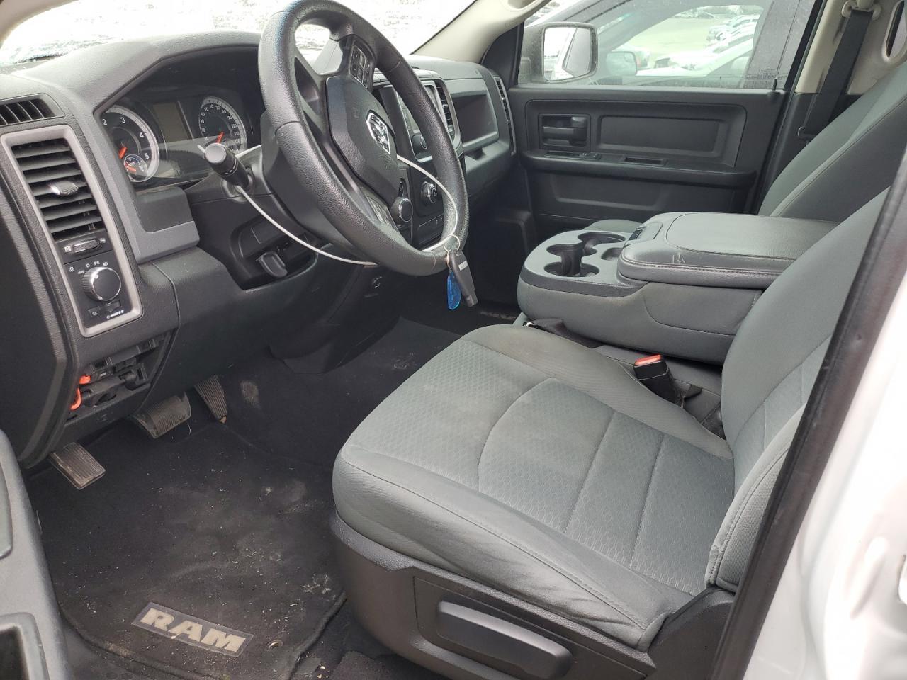 2015 RAM 1500 ST - Фото 7