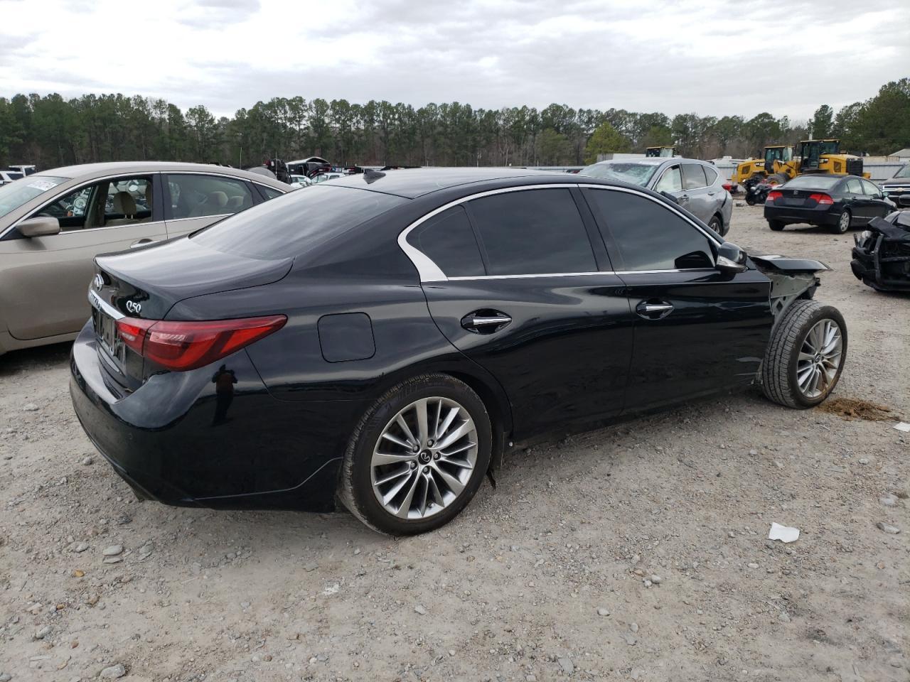 2022 INFINITI Q50 LUXE - Фото 3