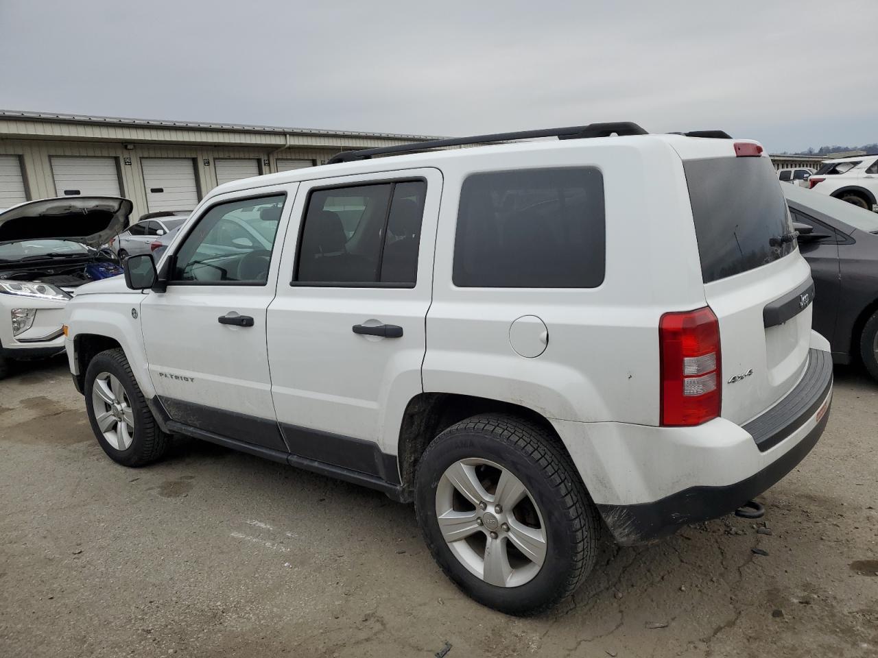 2015 JEEP PATRIOT SP - Image 2