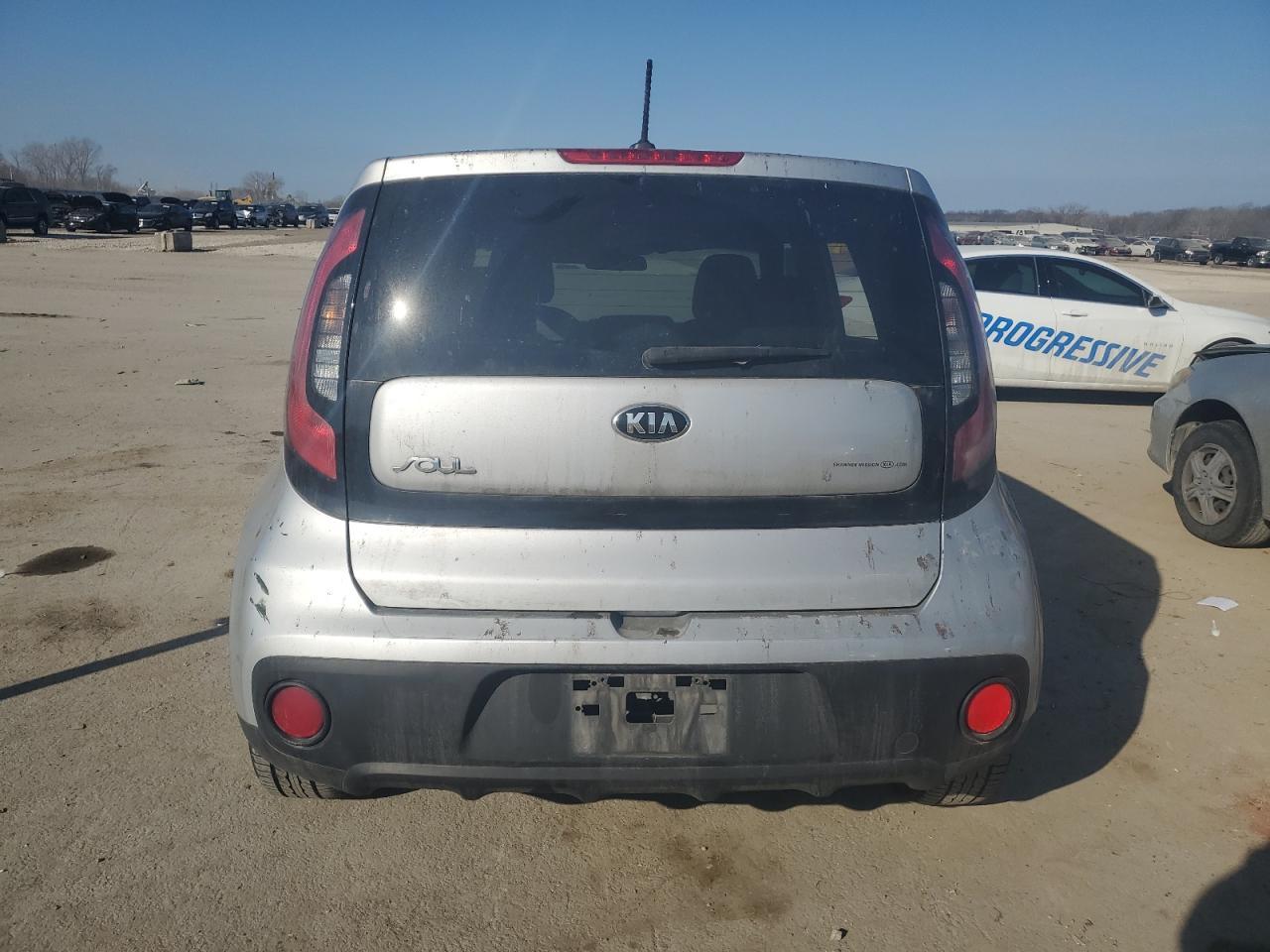 2017 KIA SOUL - Image 6